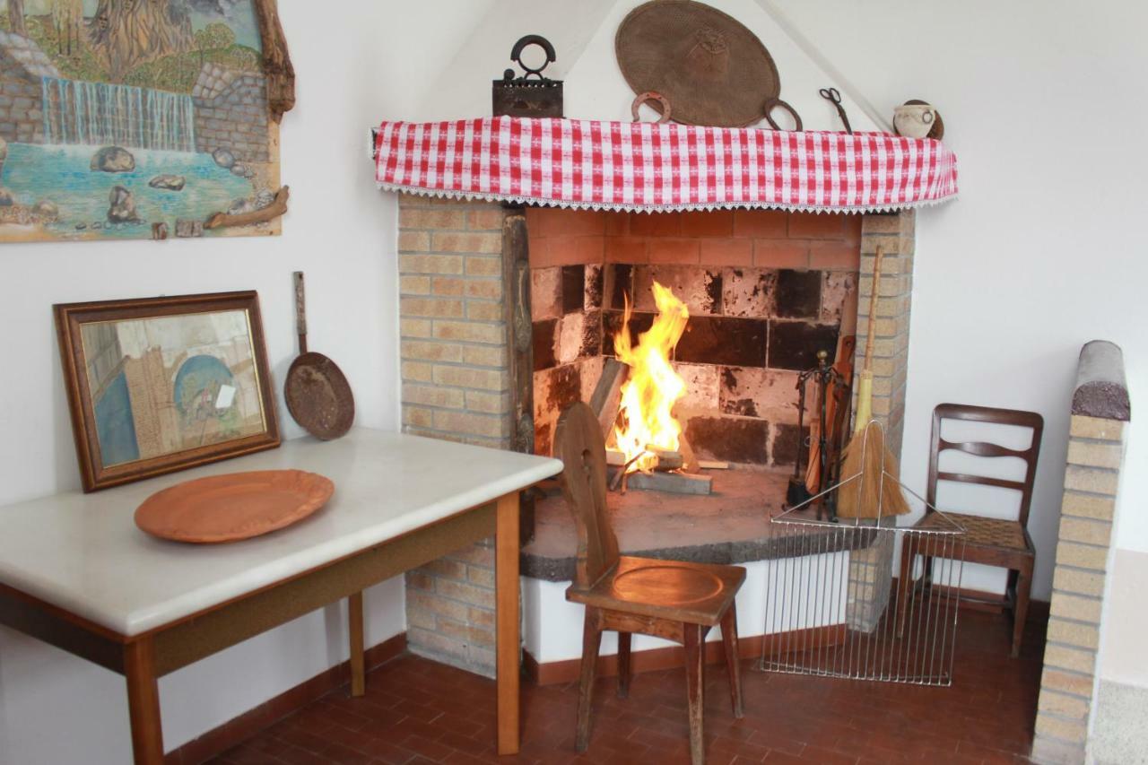 Terrazze Dell'Artista Bed & Breakfast Saletto Exterior photo